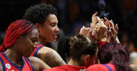Fans roar for Brittney Griner before Team USA routs Lady Vols in exhibition